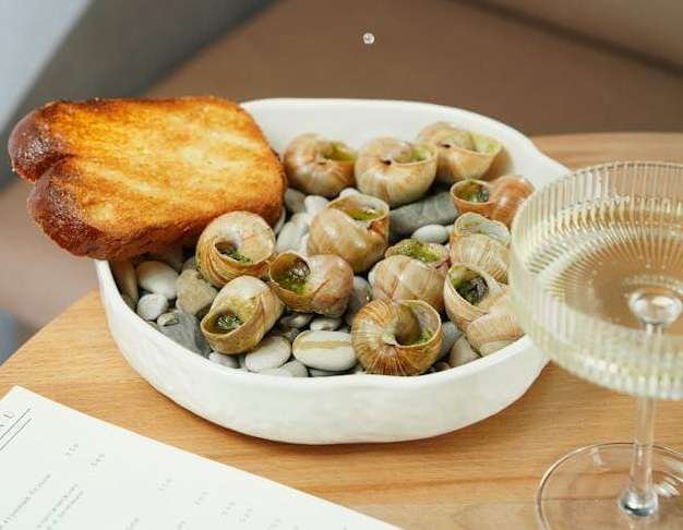 Is escargo french cuisine