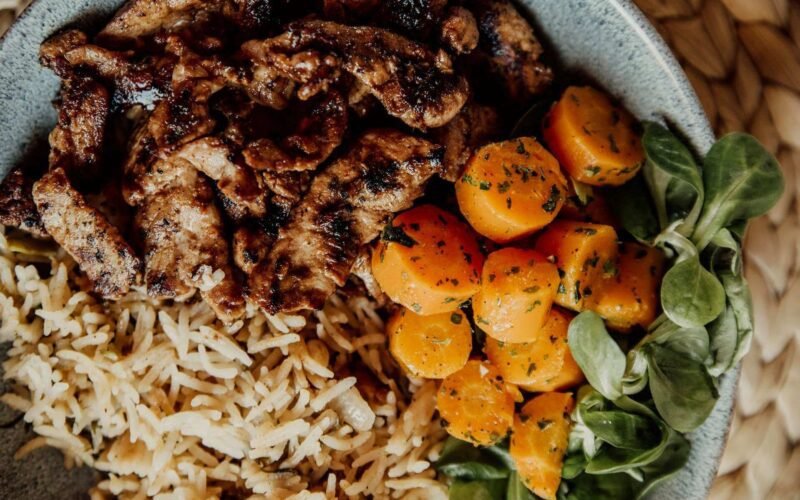 Cooking for Clients with Irritable Bowel Syndrome (IBS): A Personal Chef’s Guide